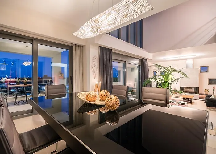Akemi Luxury Вилла *
