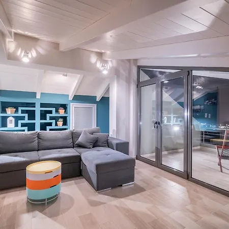 Akemi Luxury Villa *