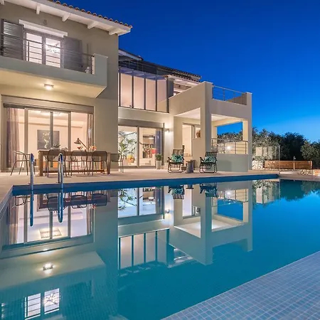 Villa Akemi Luxury *