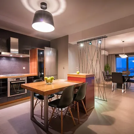 Akemi Luxury Villa *